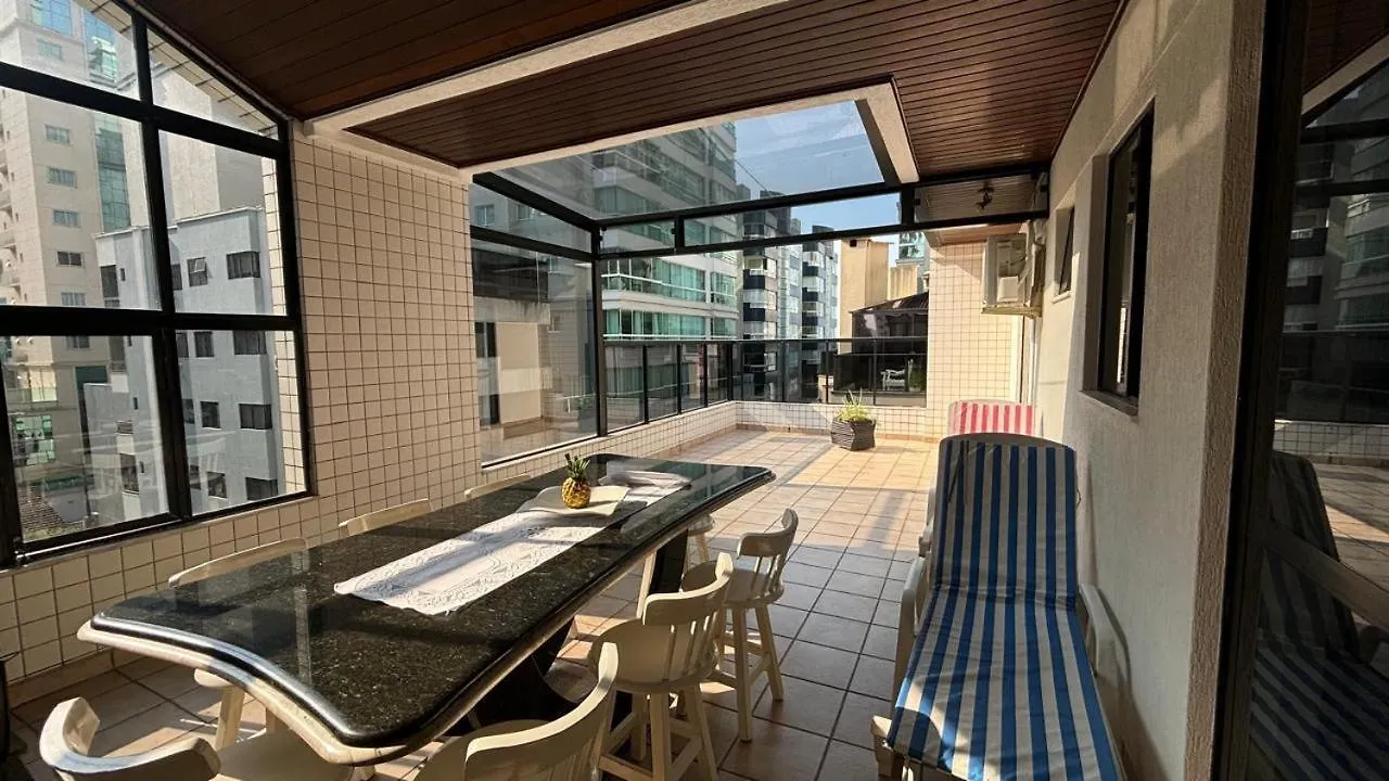 Cobertura Com Ampla Area Externa A 150 M Da Praia Itapema Brazílie